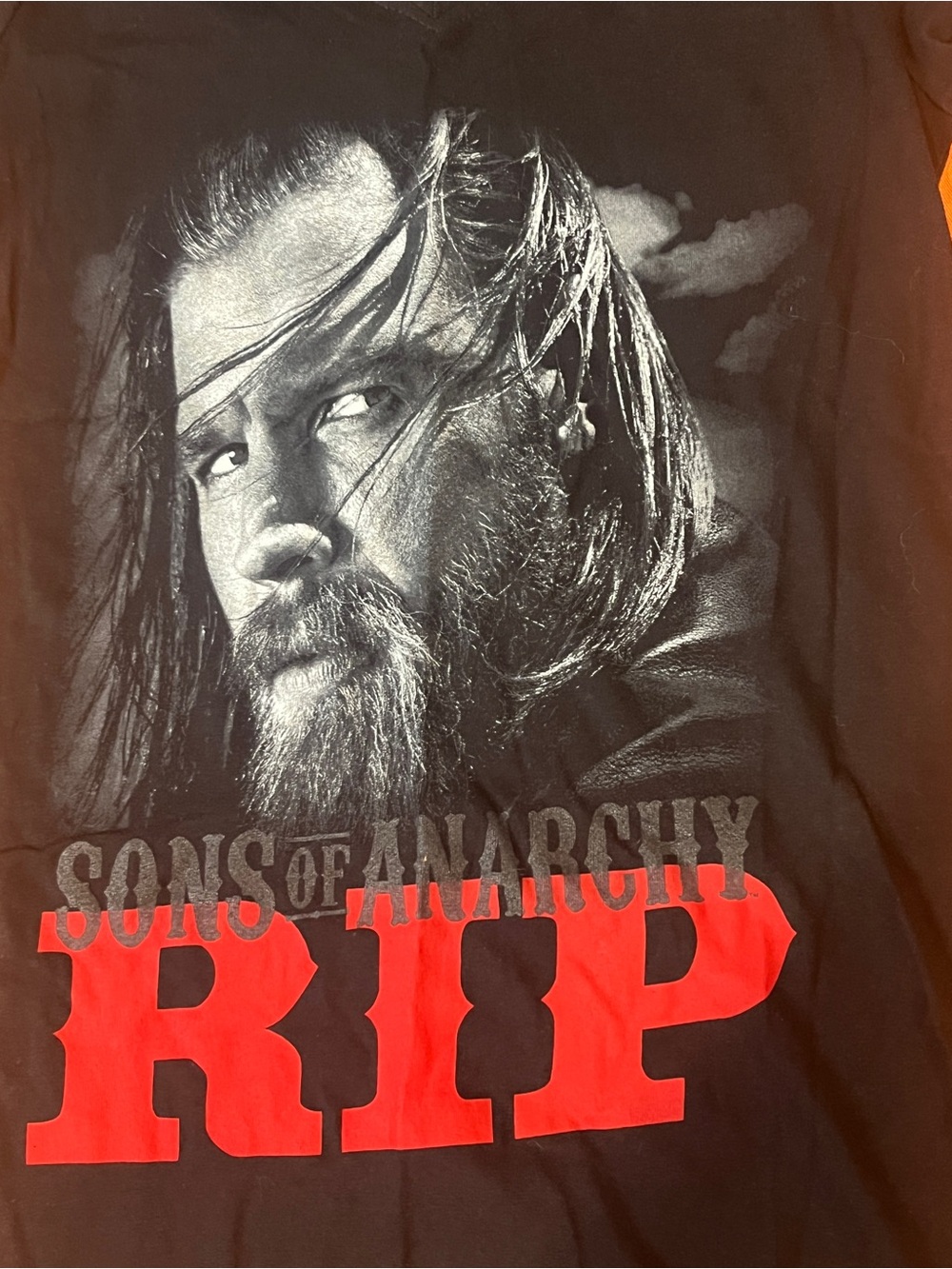 Sons of Anarchy Black Short-Sleeve Graphic Tee with Red RIP Detail - Picture 2 of 10